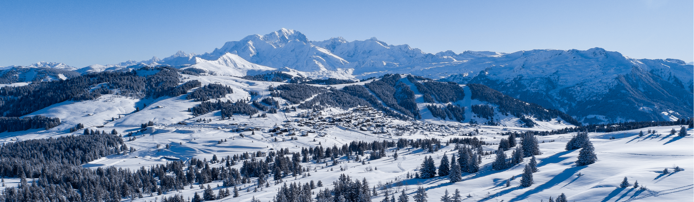 Panorama des Saisies en hiver